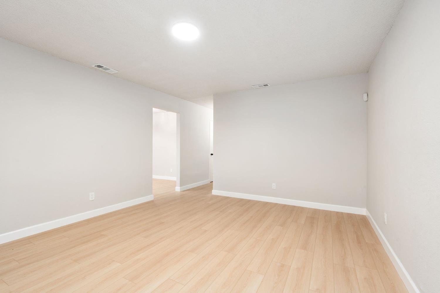 2970 S Martin L King Jr Blvd, Fresno, CA 93706