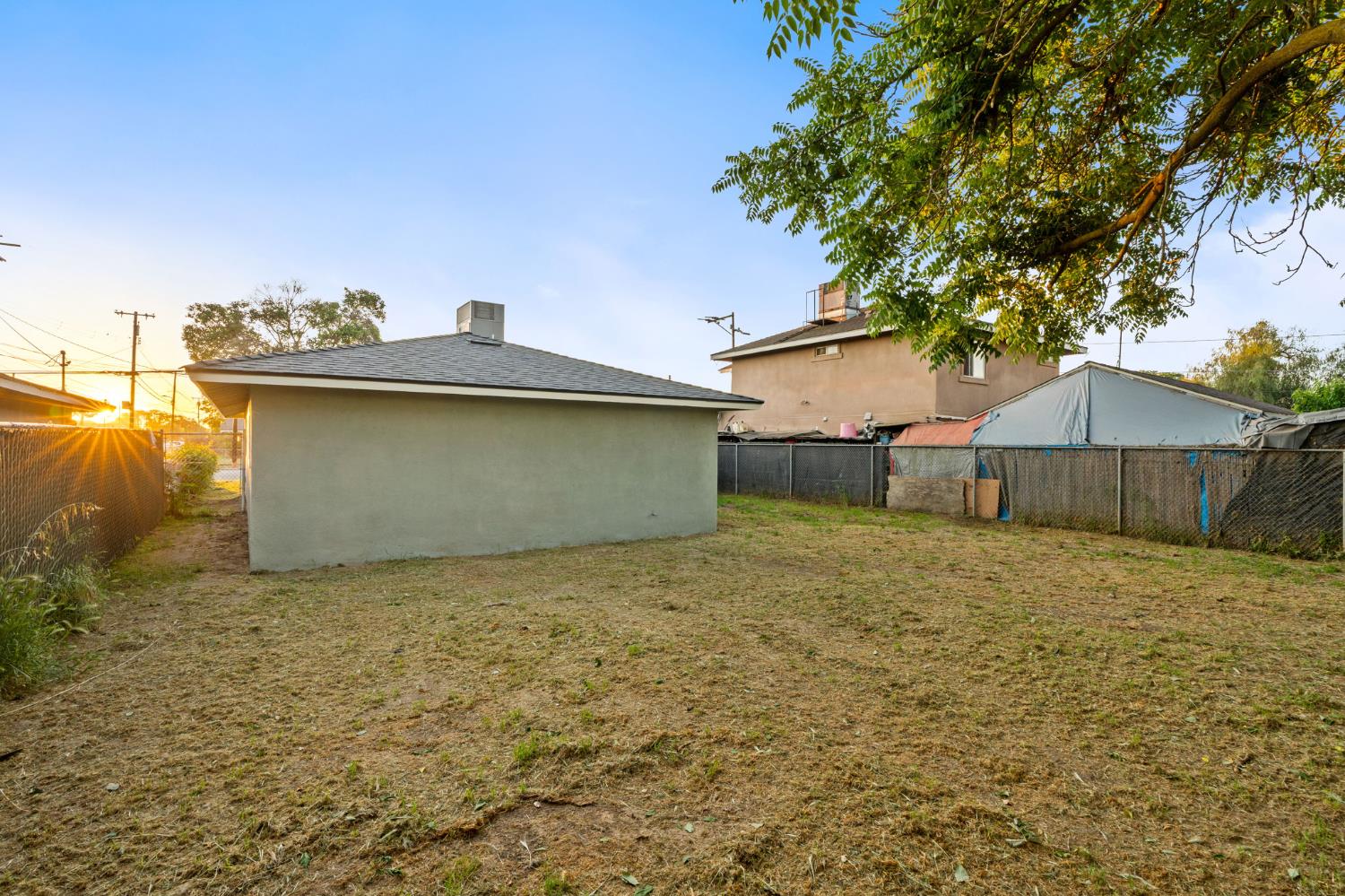 2970 S Martin L King Jr Blvd, Fresno, CA 93706