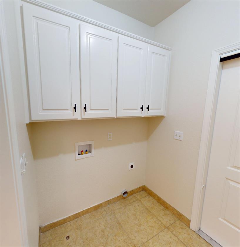 9821 N Sierra Vista Ave, Fresno, CA 93720