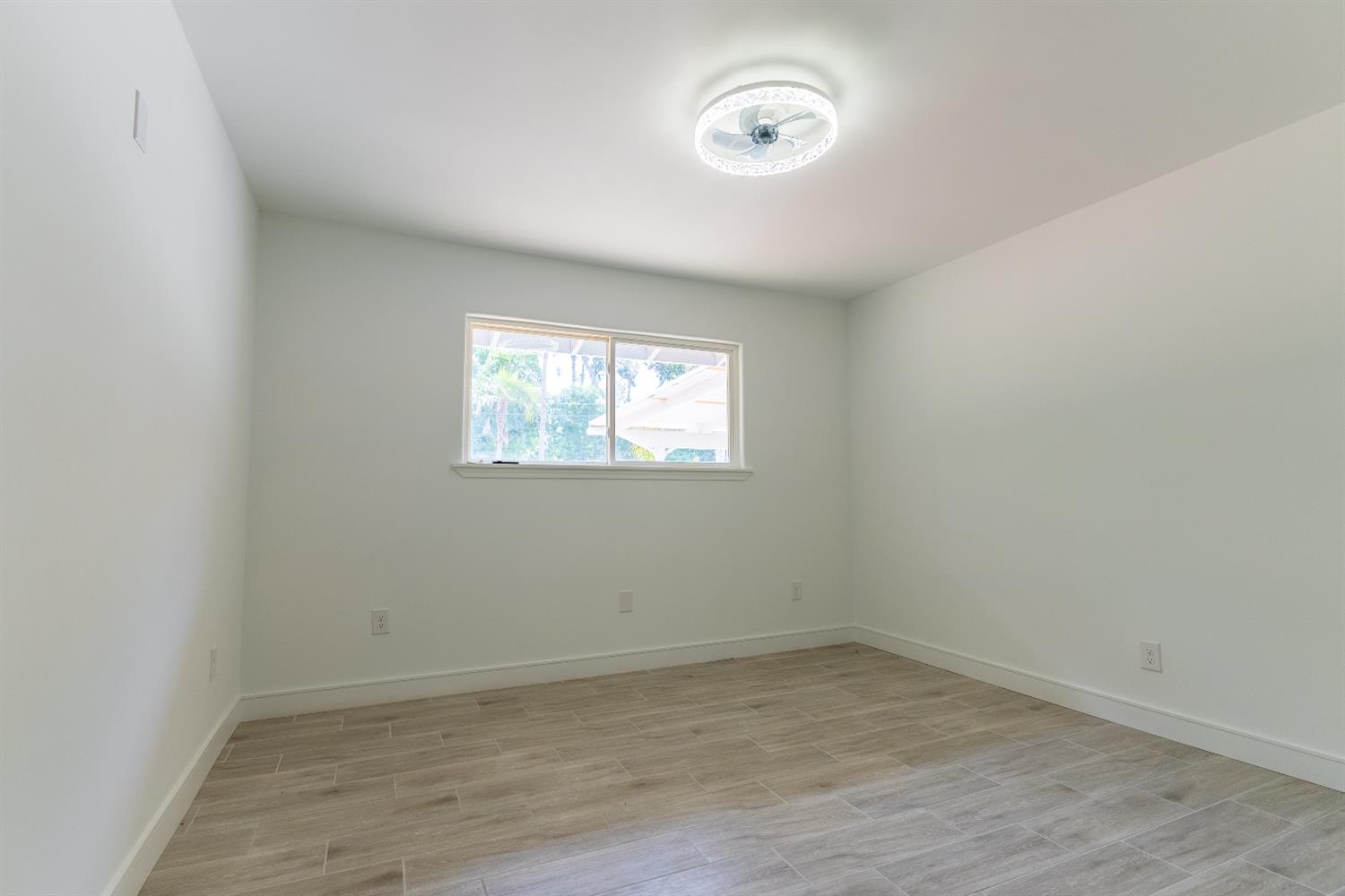 5454 E Butler Ave, Fresno, CA 93727