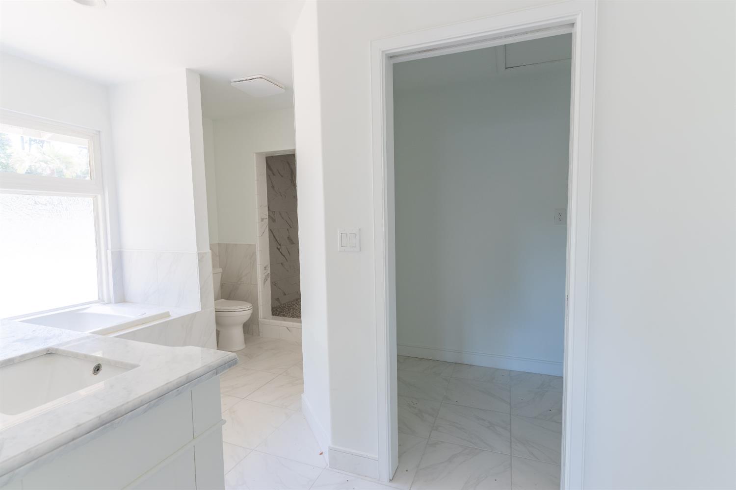 5454 E Butler Ave, Fresno, CA 93727