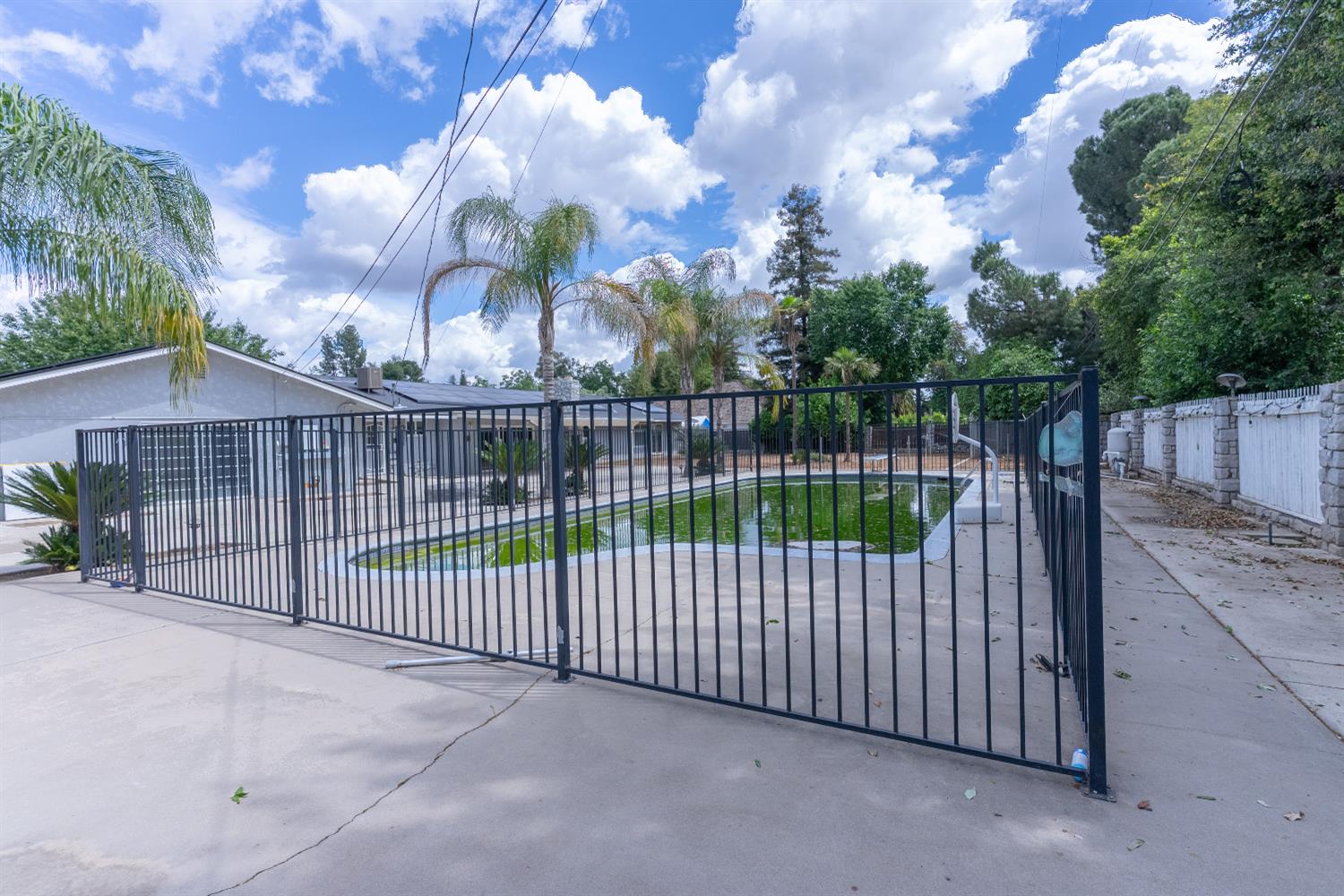 5454 E Butler Ave, Fresno, CA 93727