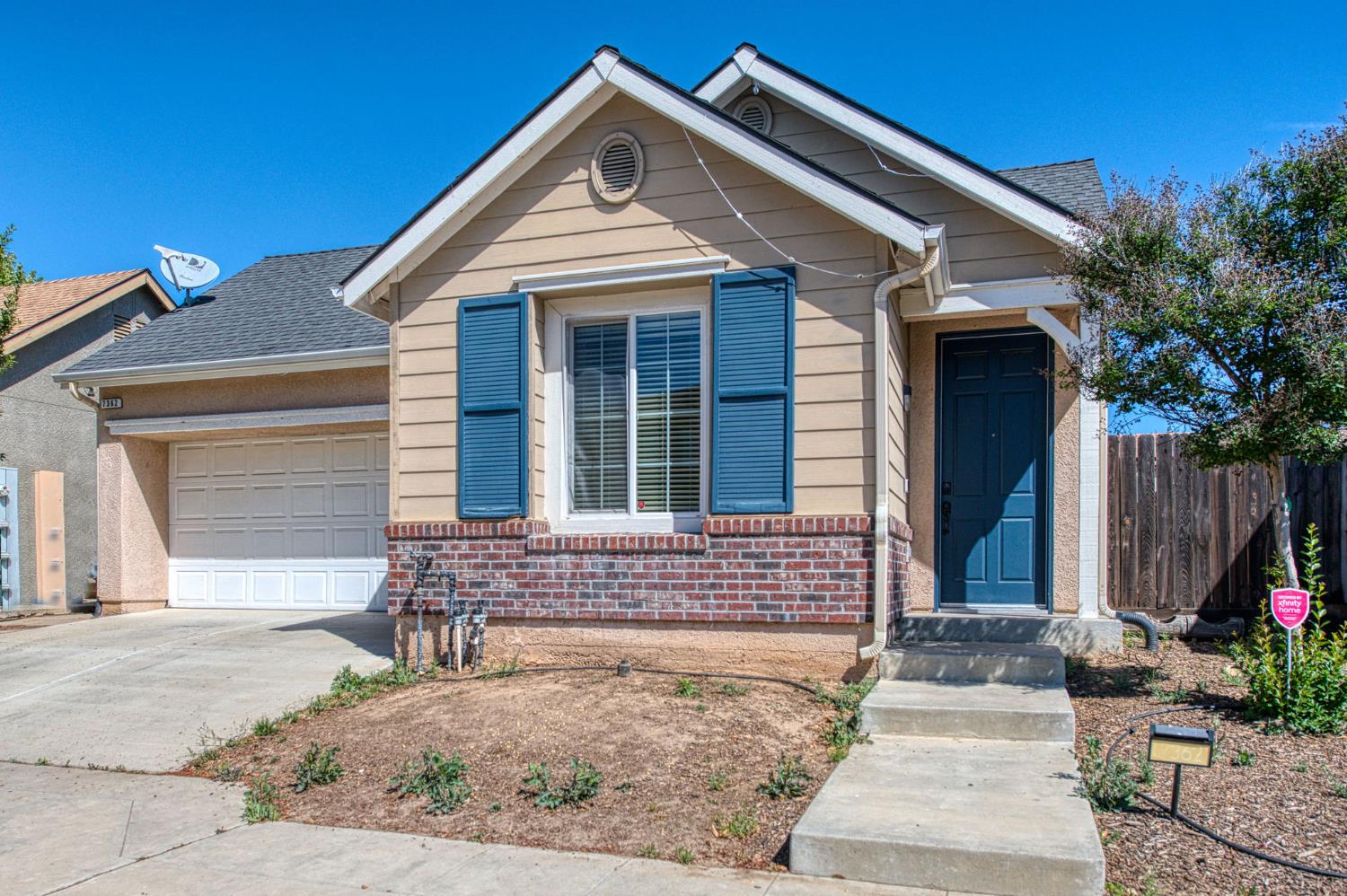 7362 E Ramona Way, Fresno, CA 93737