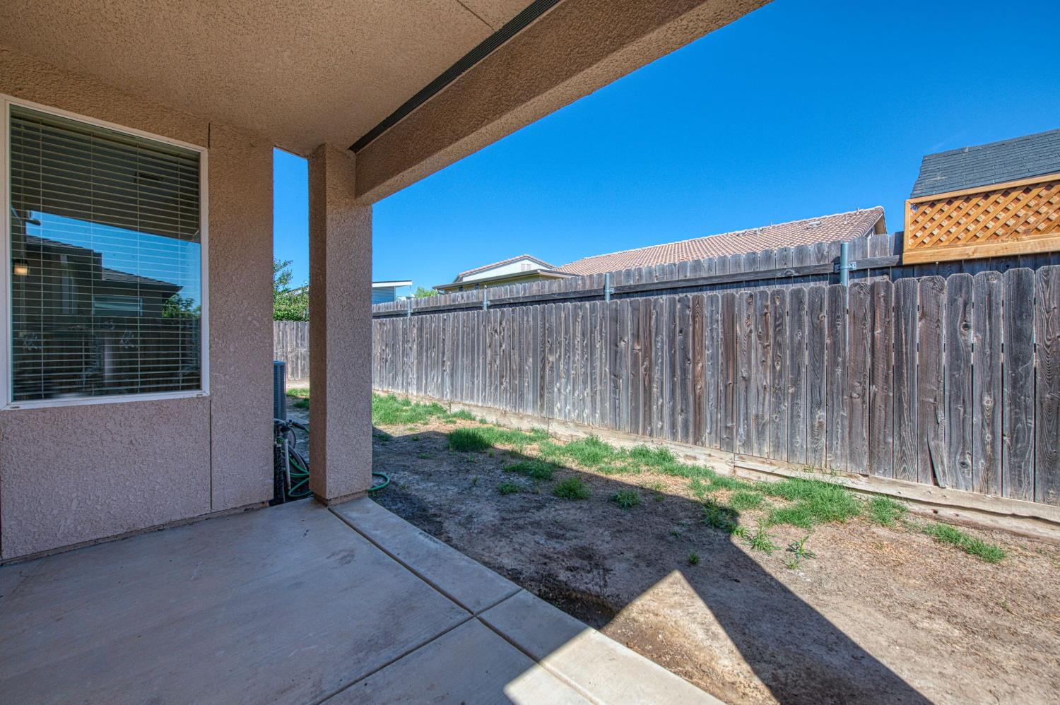 7362 E Ramona Way, Fresno, CA 93737