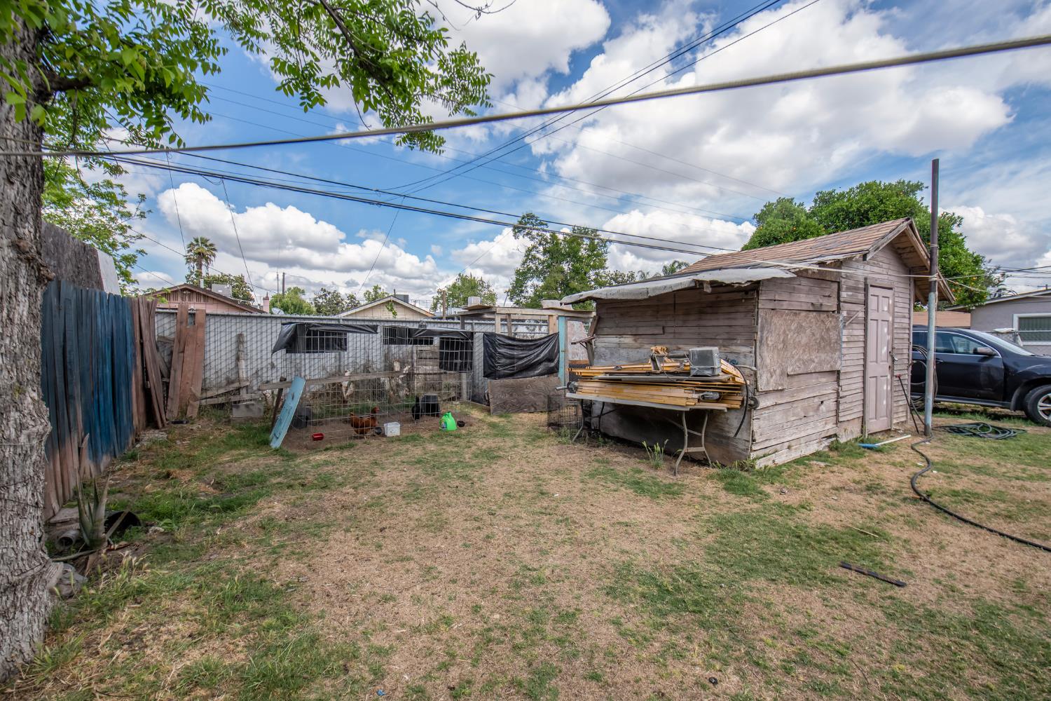 3829 E Iowa Ave, Fresno, CA 93702