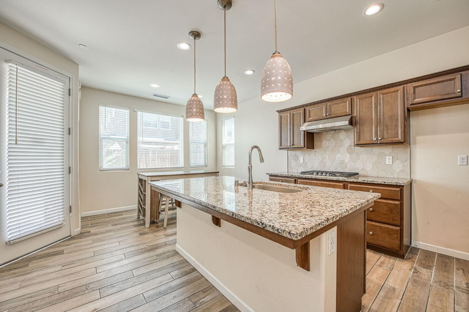 6336 N Santa Lucia Way, Fresno, CA 93722