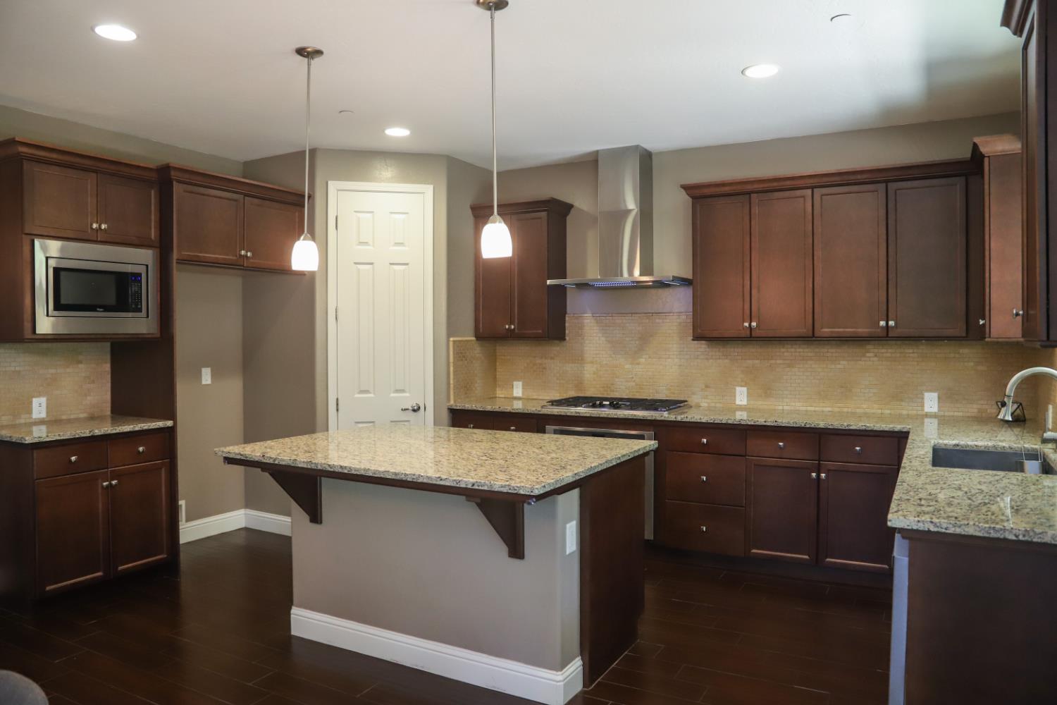 11333 N Tresana Ave, Fresno, CA 93730