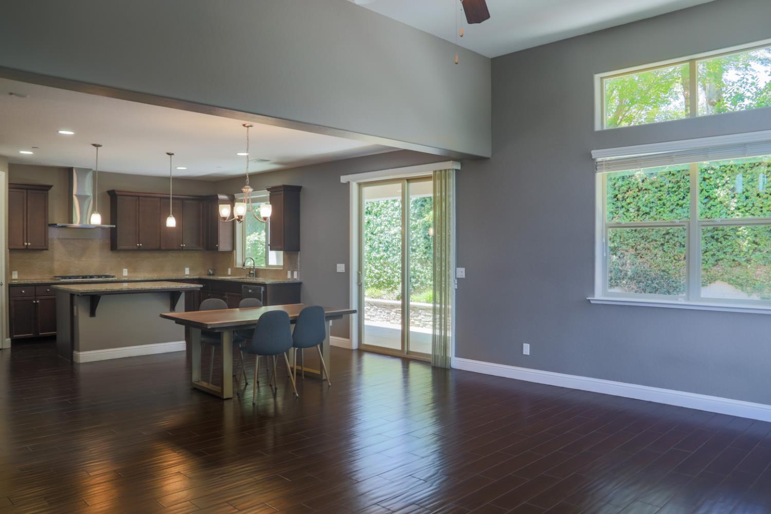 11333 N Tresana Ave, Fresno, CA 93730