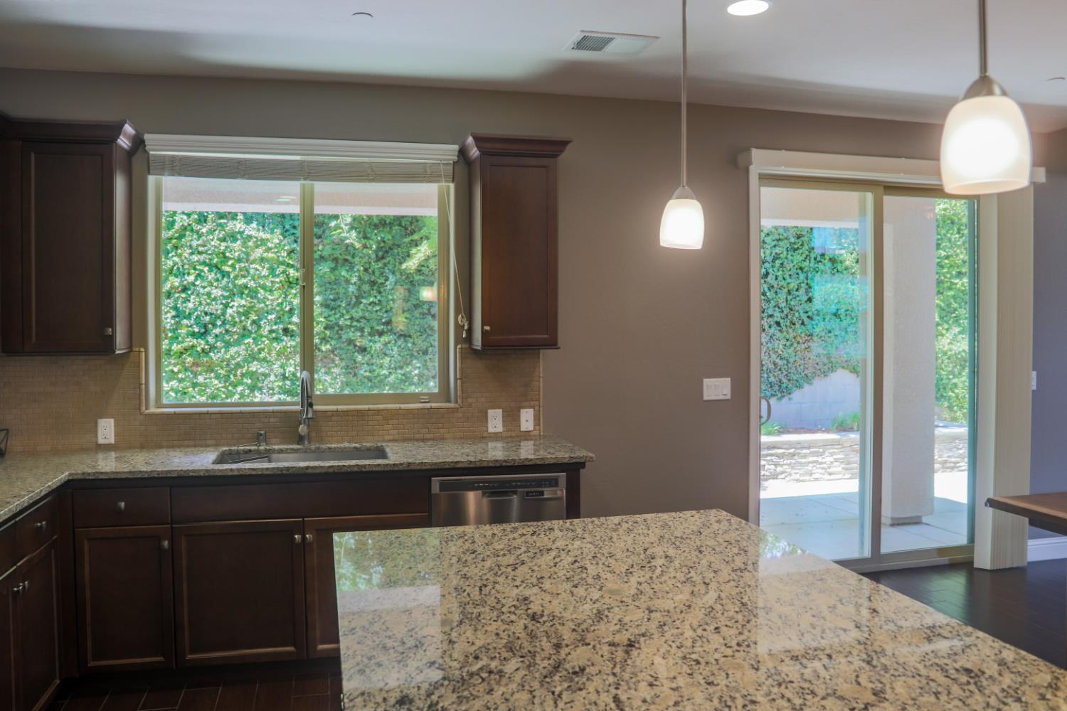 11333 N Tresana Ave, Fresno, CA 93730