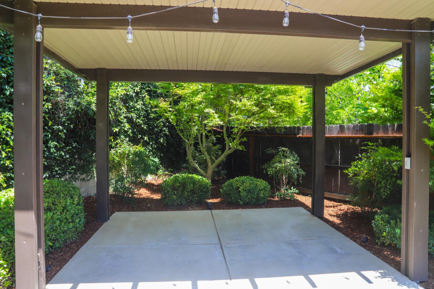 11333 N Tresana Ave, Fresno, CA 93730