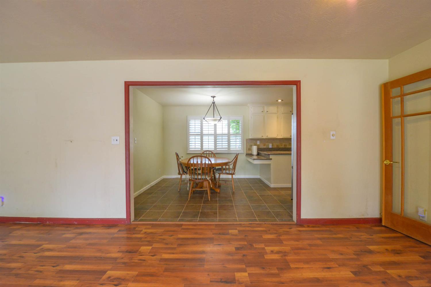 1636 W Vartikian Ave, Fresno, CA 93711