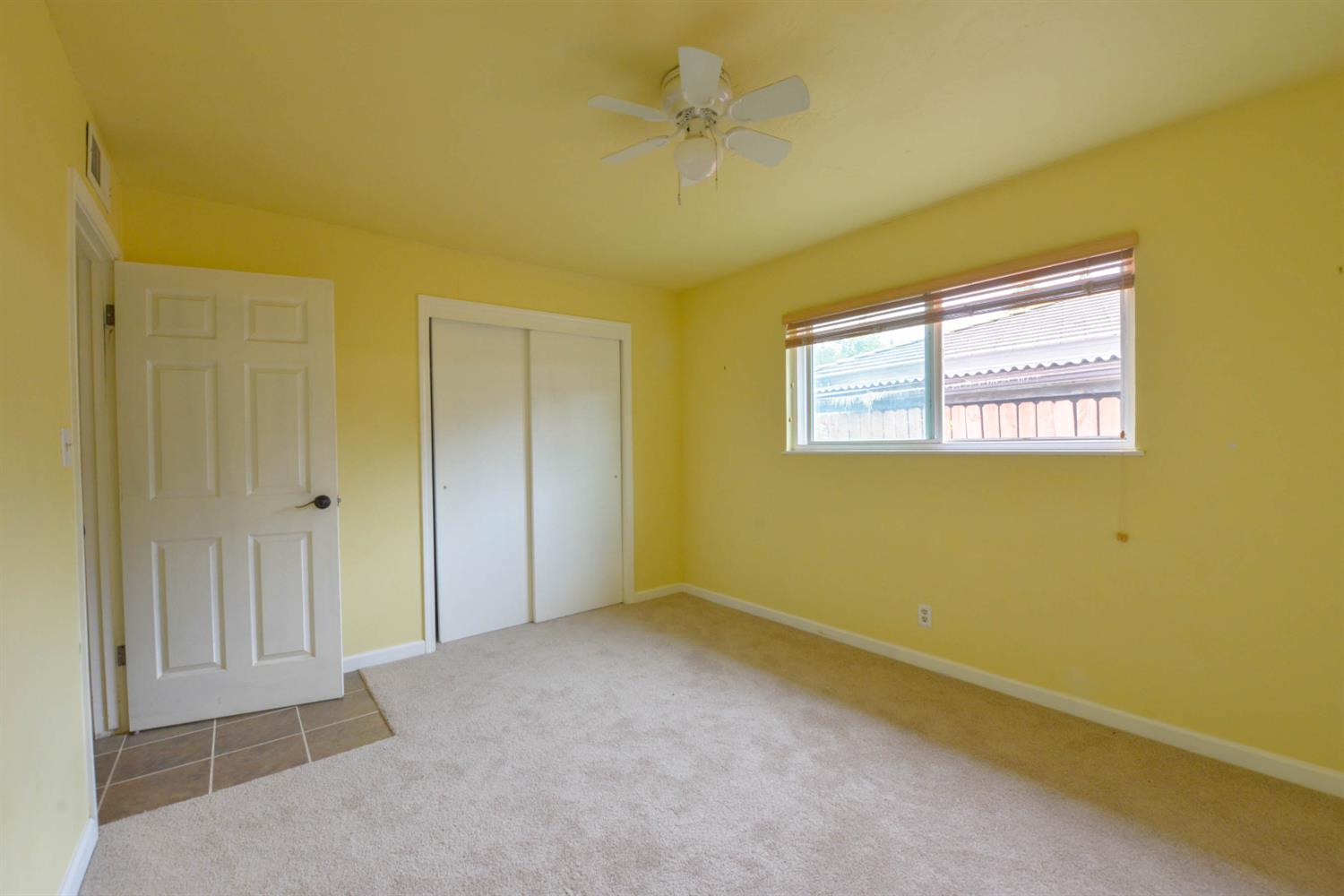 1636 W Vartikian Ave, Fresno, CA 93711