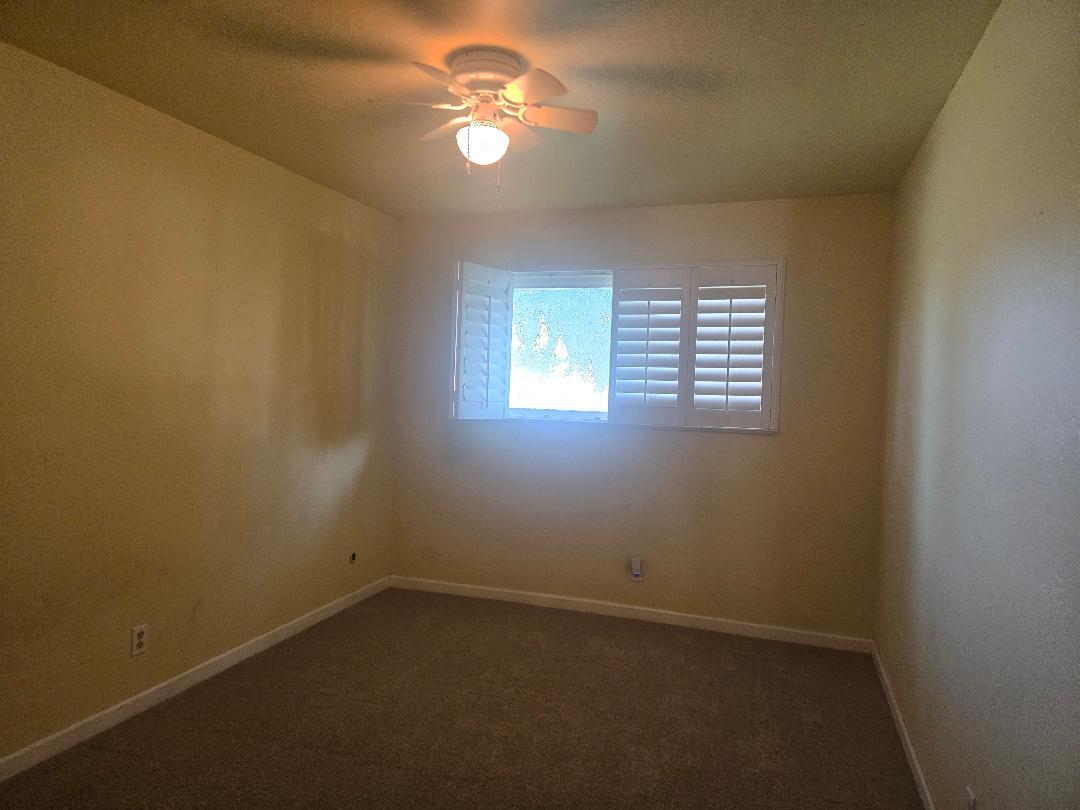 1636 W Vartikian Ave, Fresno, CA 93711