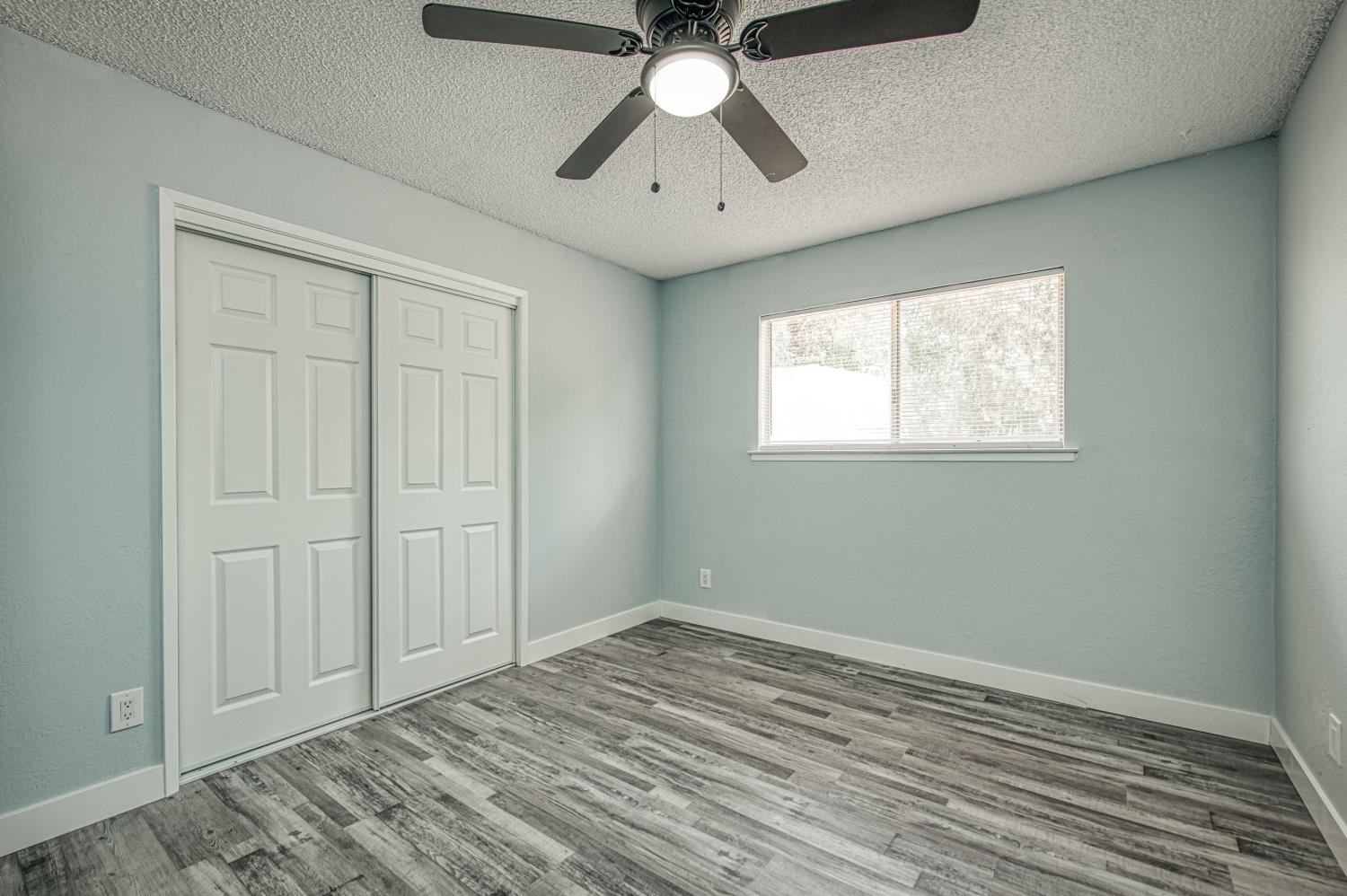 1110 W Bedford Ave, Fresno, CA 93711