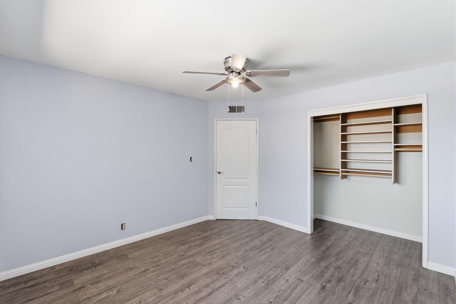 712 E San Ramon Ave, Fresno, CA 93710