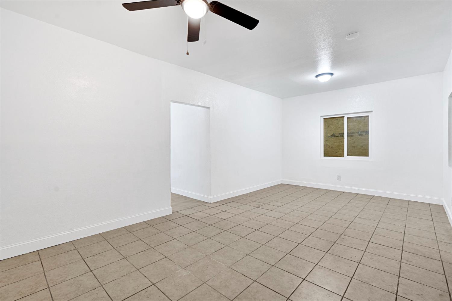 441 N Clark St, Fresno, CA 93701