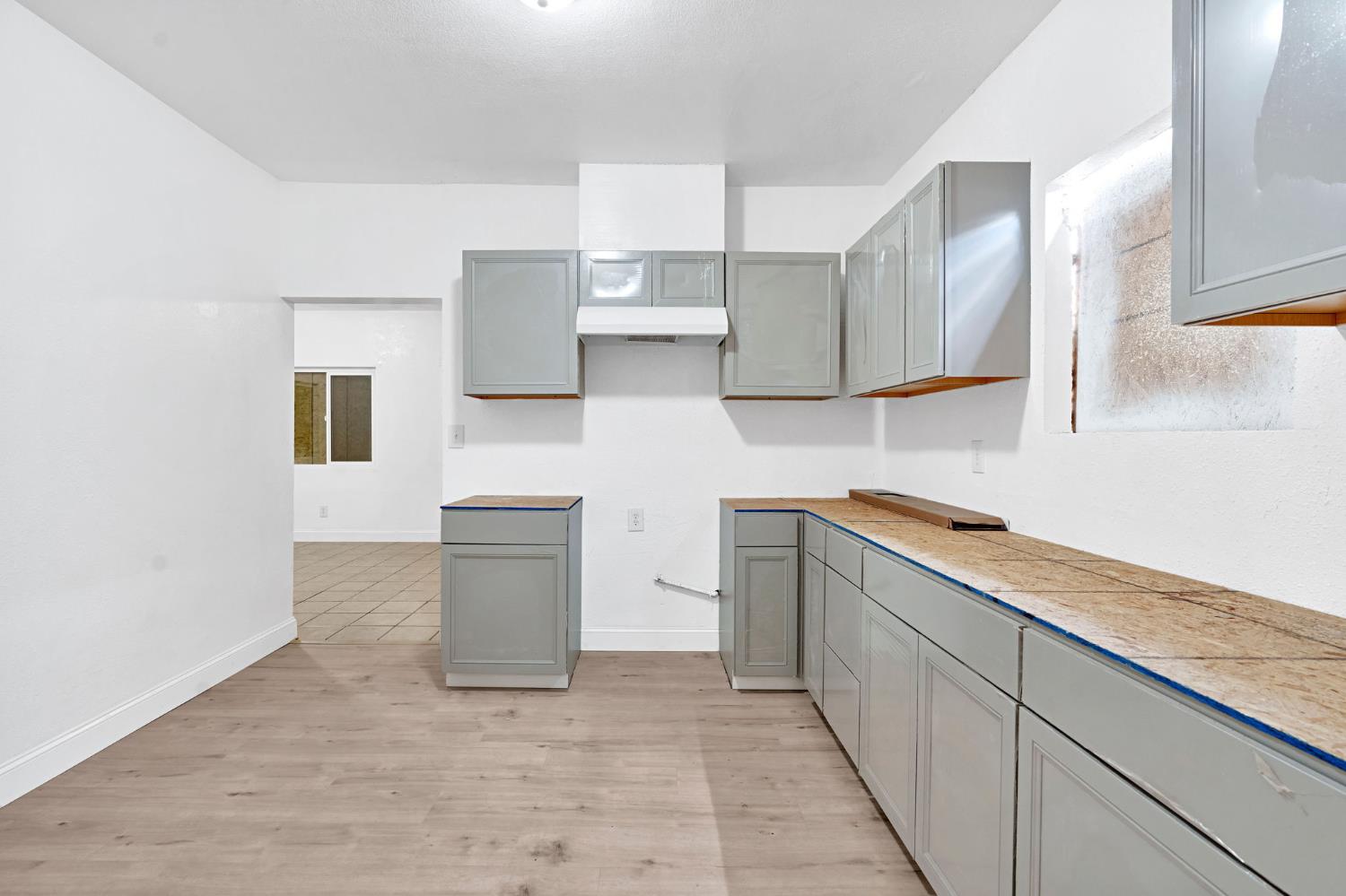 441 N Clark St, Fresno, CA 93701