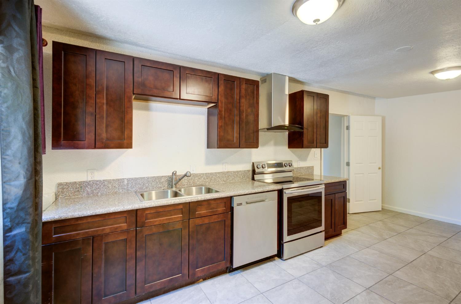 4709 N Palm, Fresno, CA 93704