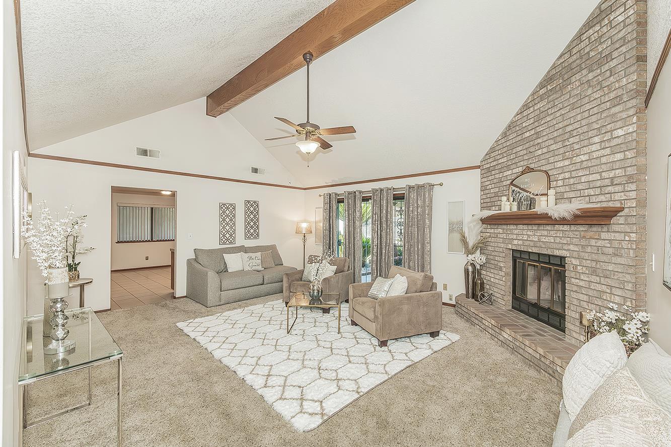 1316 W Palo Alto, Fresno, CA 93711
