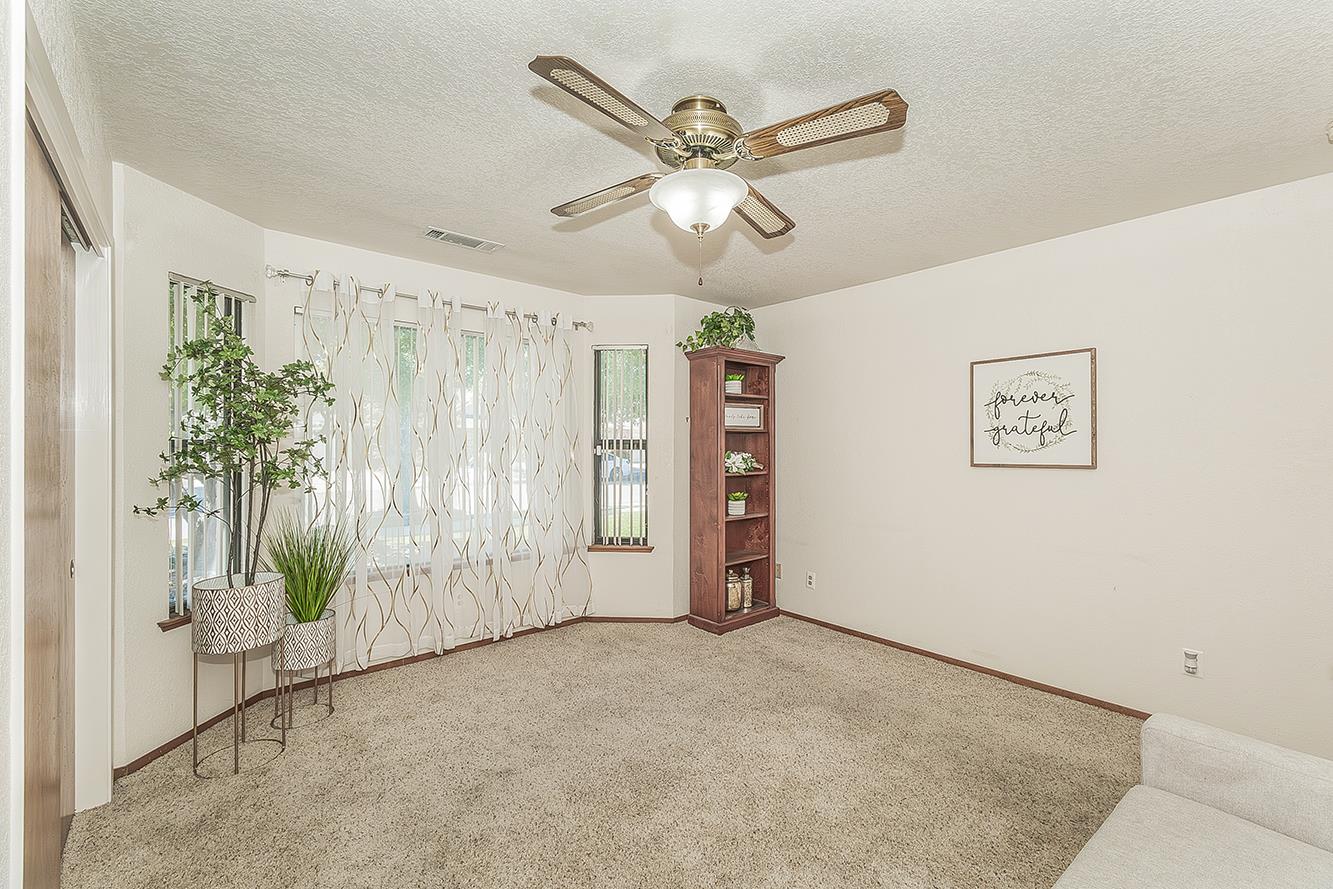 1316 W Palo Alto, Fresno, CA 93711