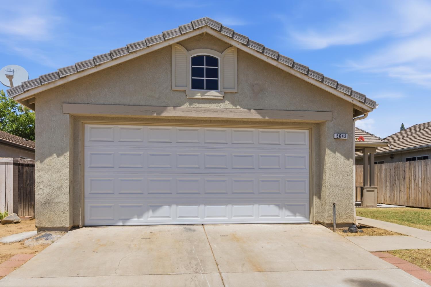 5642 W Donner Ave, Fresno, CA 93722