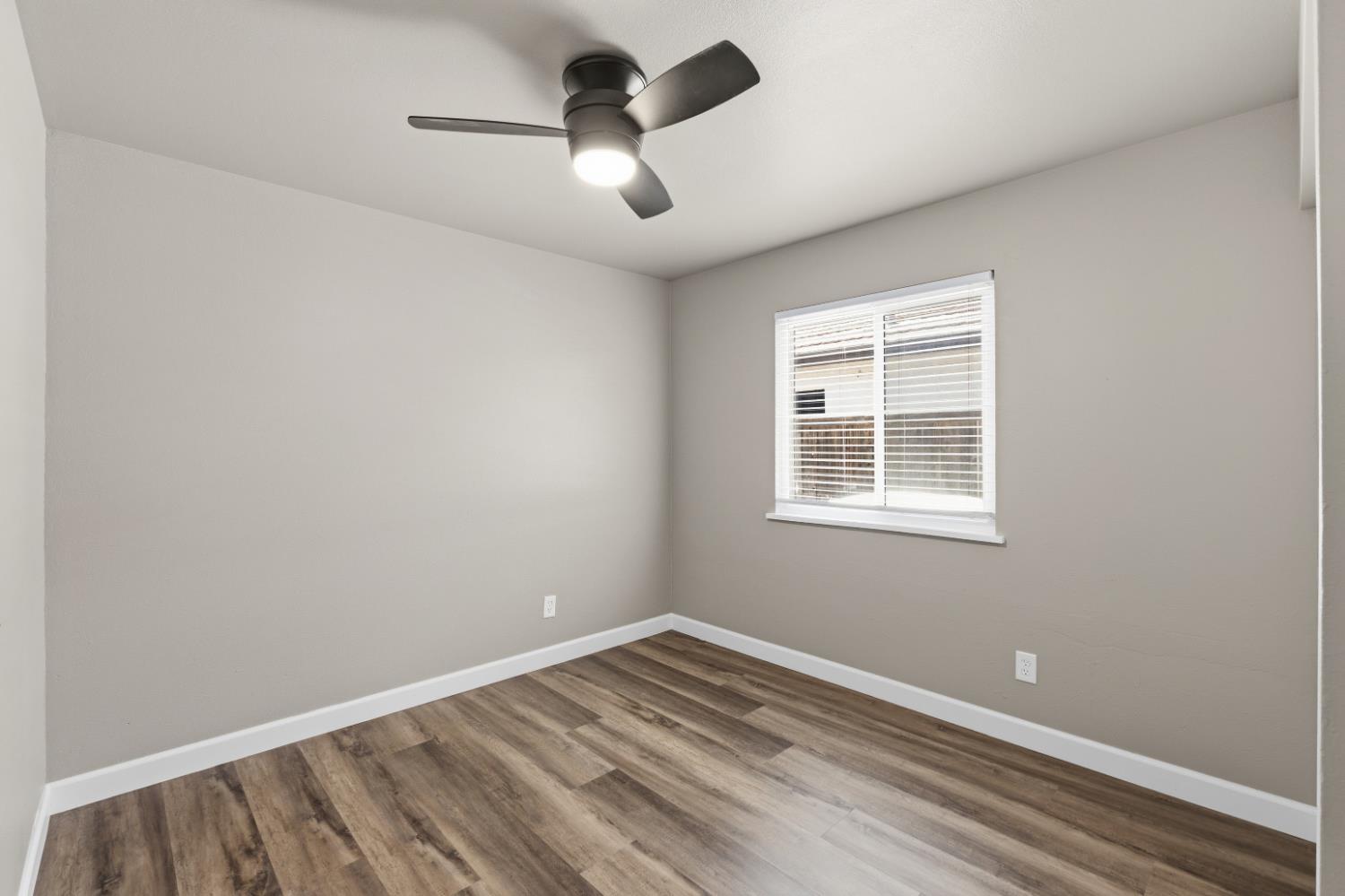5642 W Donner Ave, Fresno, CA 93722