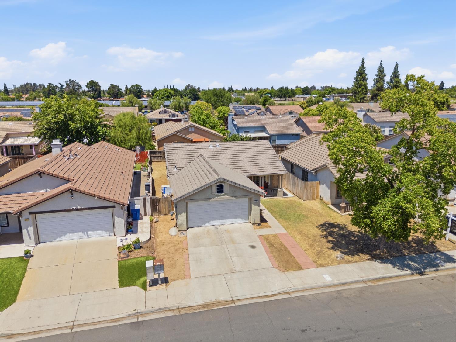 5642 W Donner Ave, Fresno, CA 93722